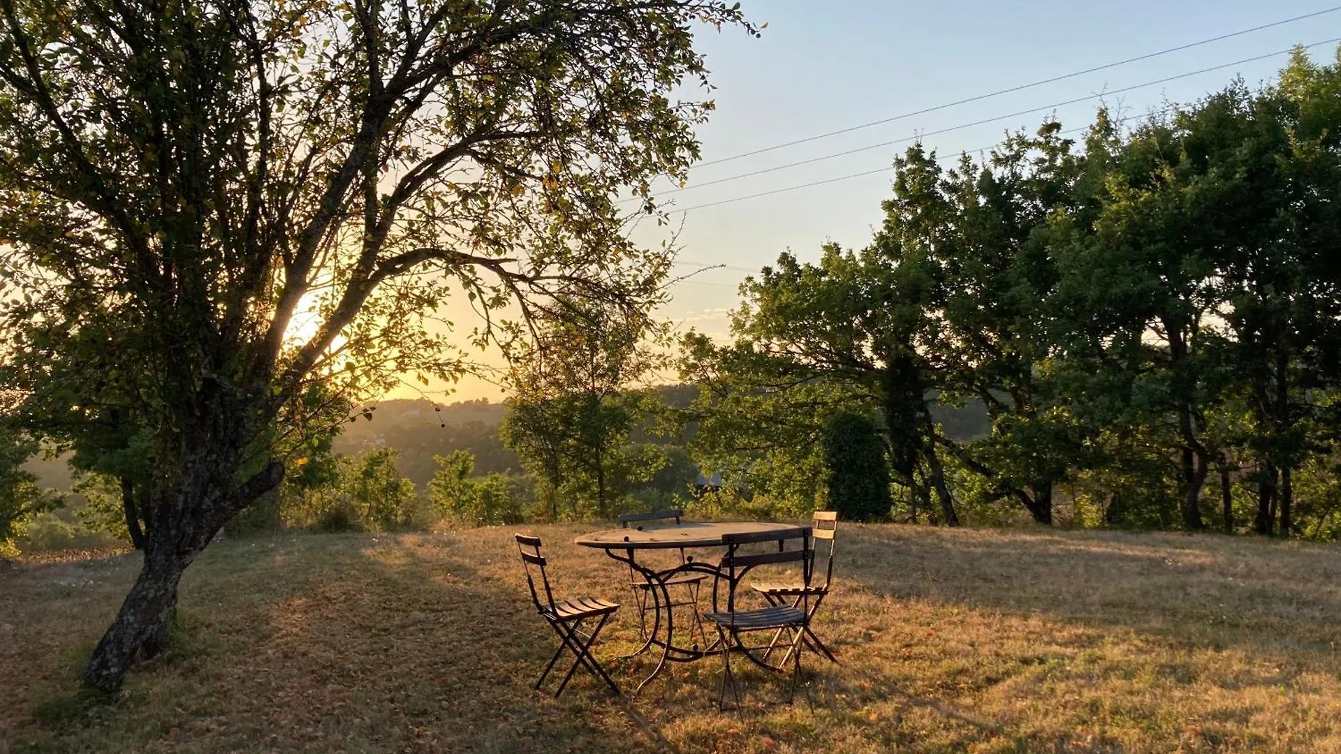 Gite De Charme Avec Grand Jardin & Piscine Touffailles Nyaraló
