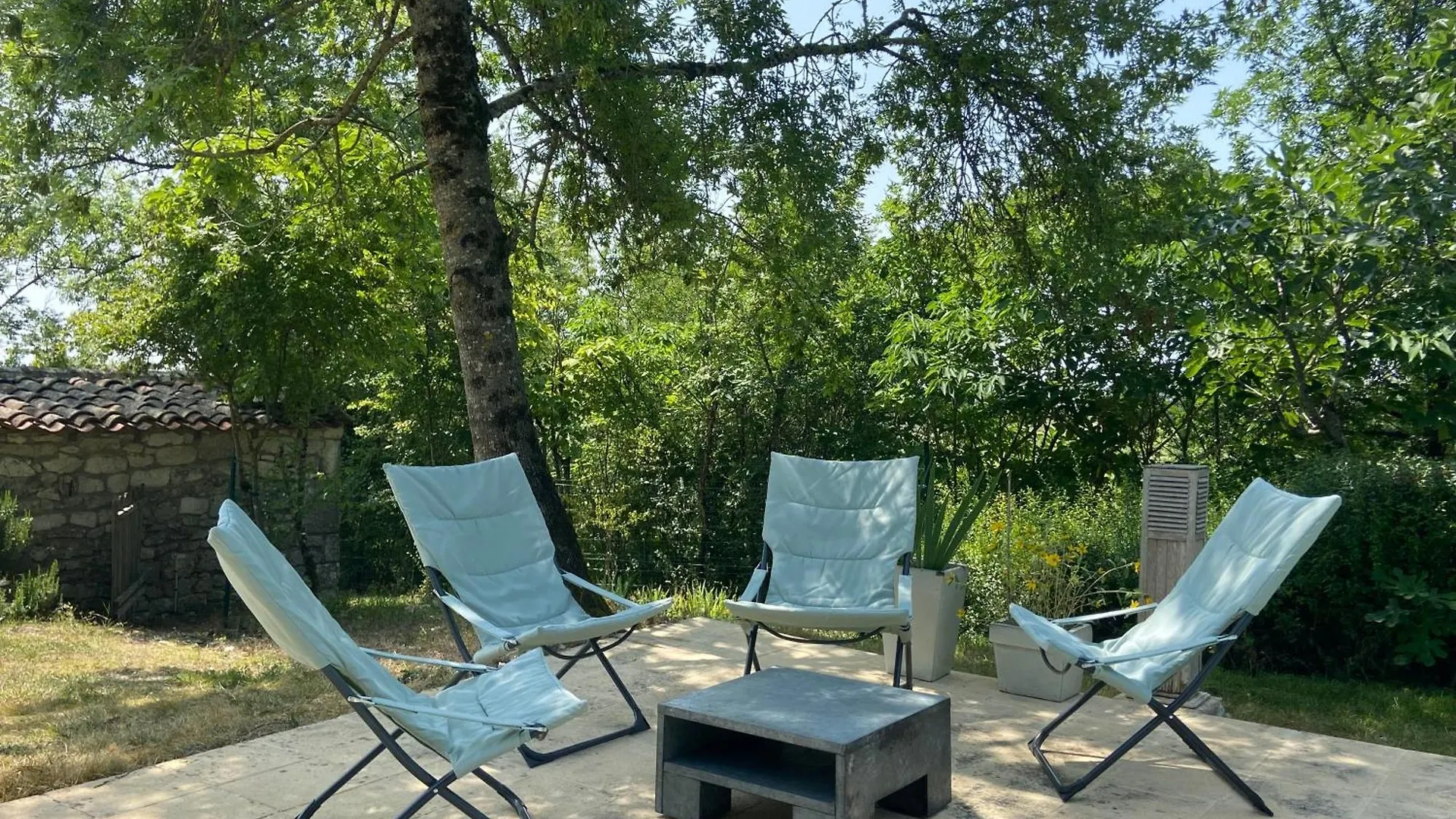 Gite De Charme Avec Grand Jardin & Piscine Touffailles Nyaraló