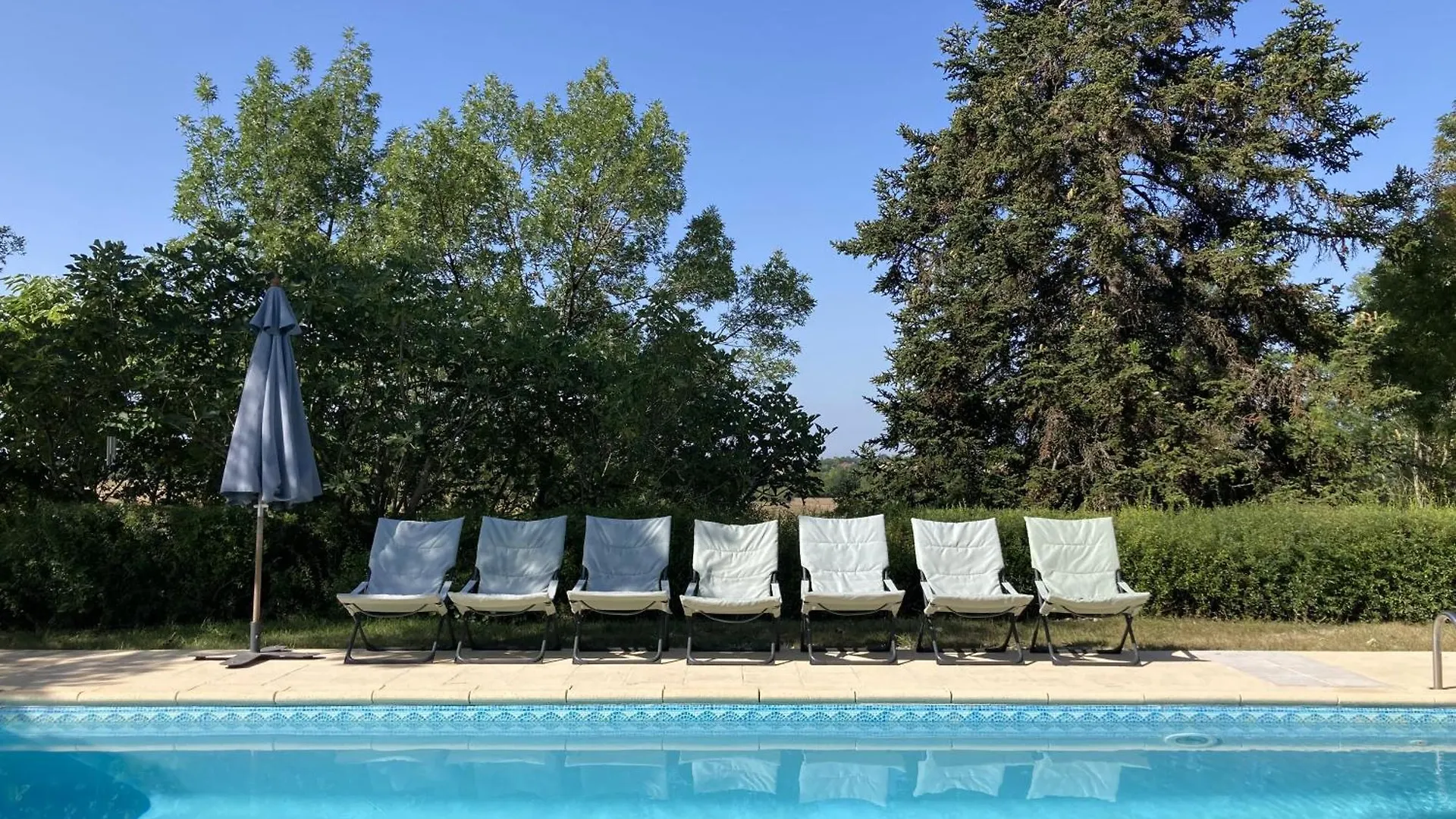 Gite De Charme Avec Grand Jardin & Piscine Touffailles Franciaország